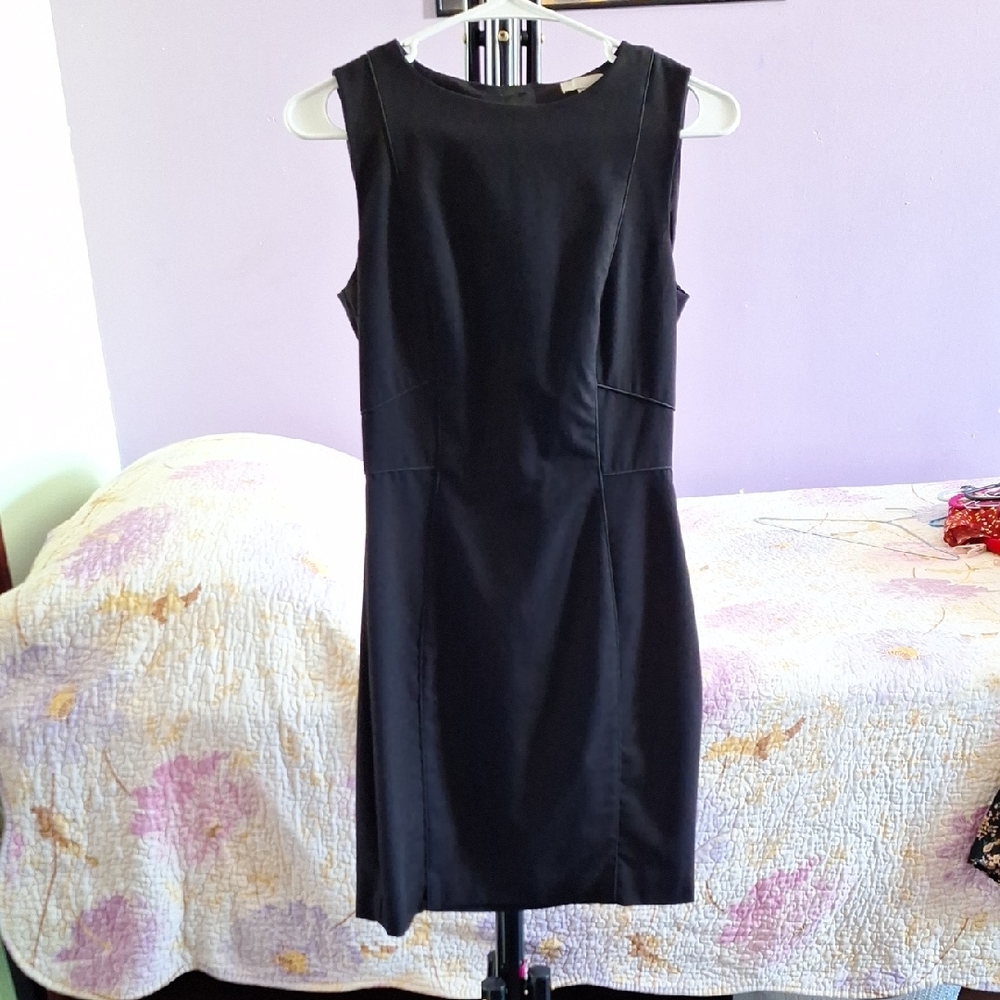 Black Sleeveless Sheath Mini Dress